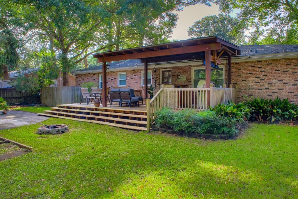 Charming Home Near Folly & Downtown Charleston Kültér fotó